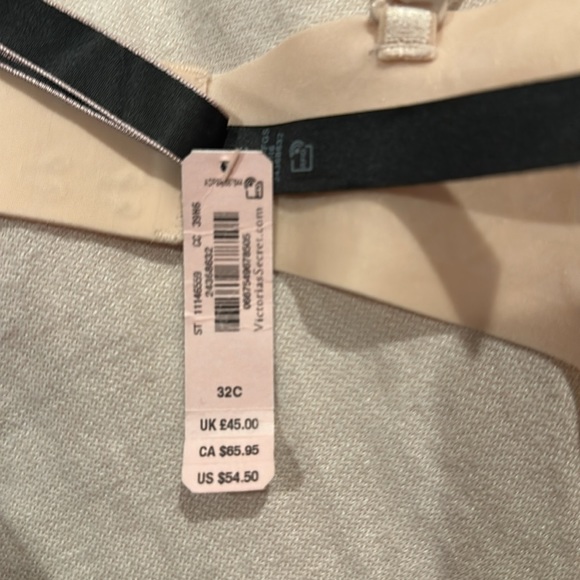 Brand new!! Victoria’s Secret multi-way bra 32C (nude). - Picture 3 of 5
